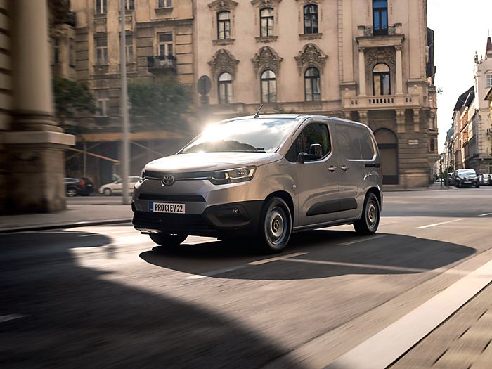 Proace electric shop price